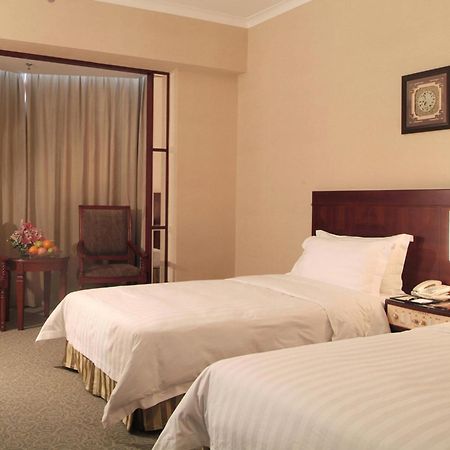 Rosedale Hotel & Suites Guangzhou - Free Shuttle Bus To Canton Fair Екстериор снимка