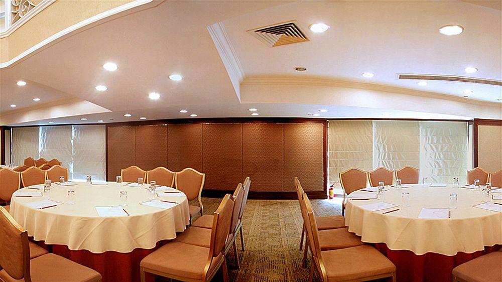 Rosedale Hotel & Suites Guangzhou - Free Shuttle Bus To Canton Fair Екстериор снимка