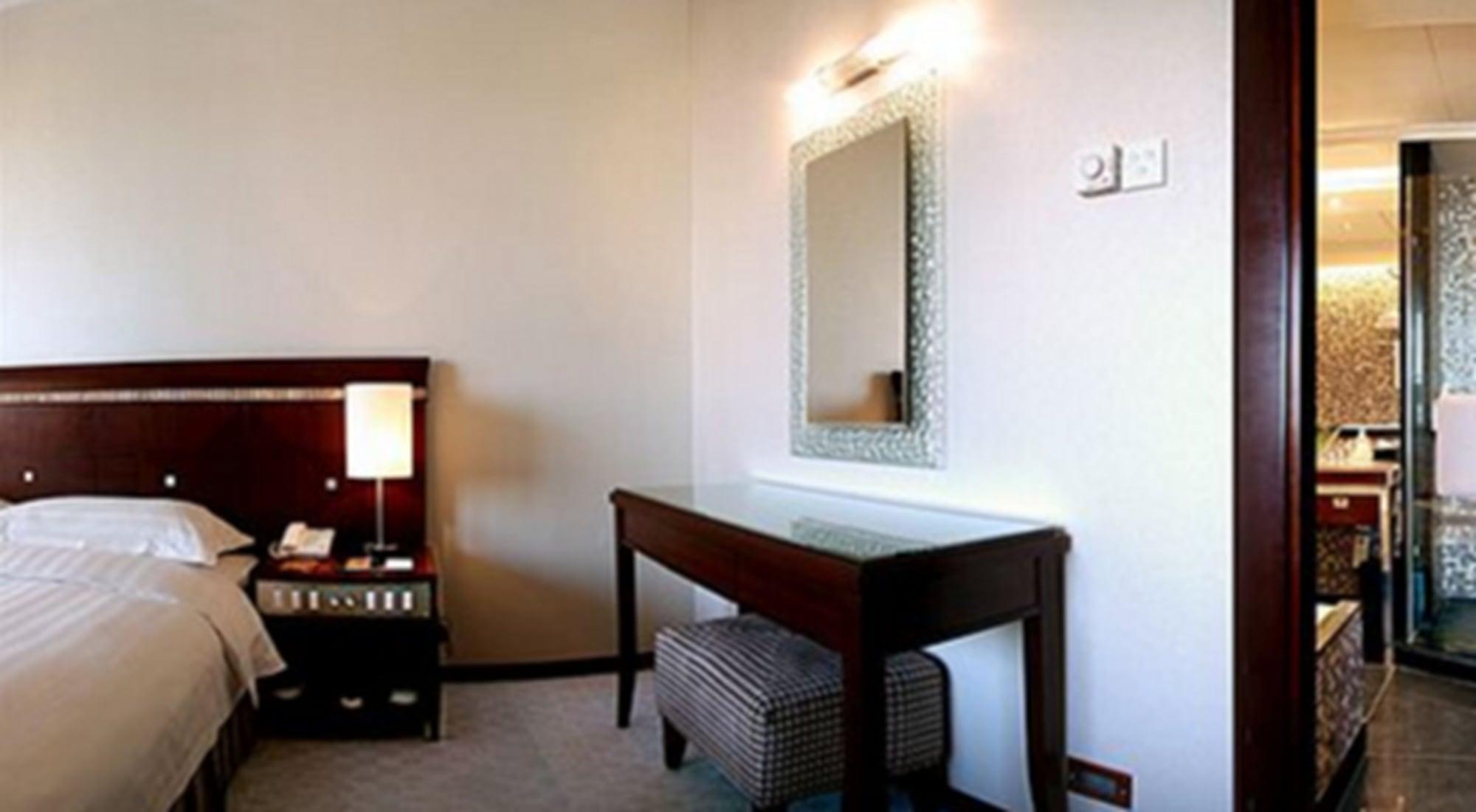 Rosedale Hotel & Suites Guangzhou - Free Shuttle Bus To Canton Fair Екстериор снимка