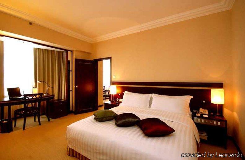 Rosedale Hotel & Suites Guangzhou - Free Shuttle Bus To Canton Fair Екстериор снимка