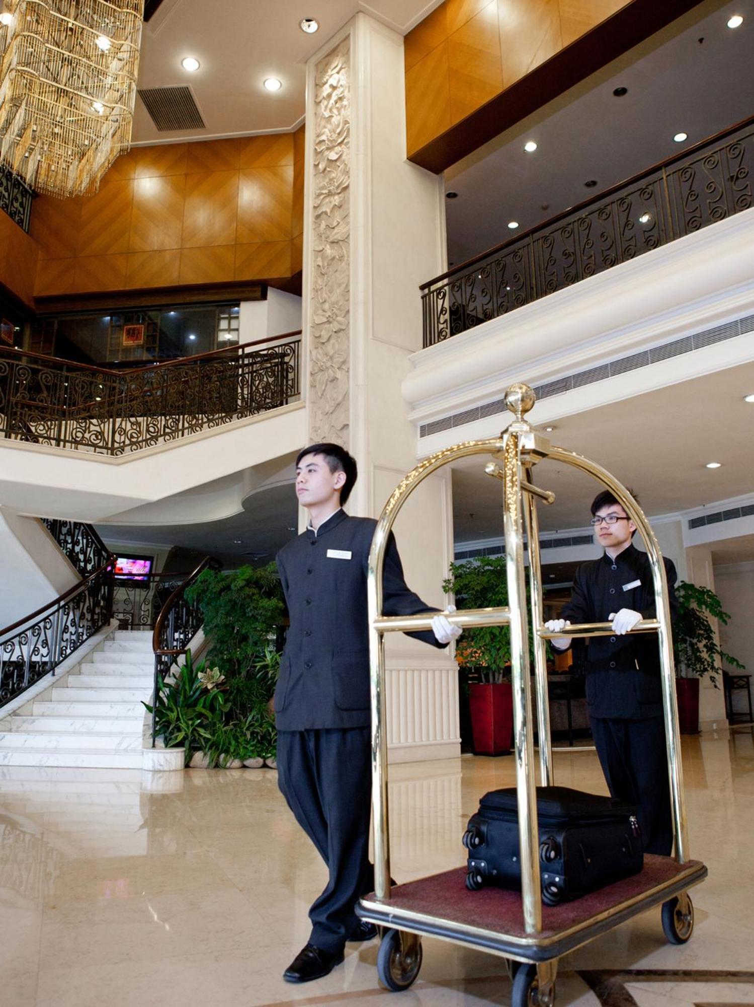 Rosedale Hotel & Suites Guangzhou - Free Shuttle Bus To Canton Fair Екстериор снимка