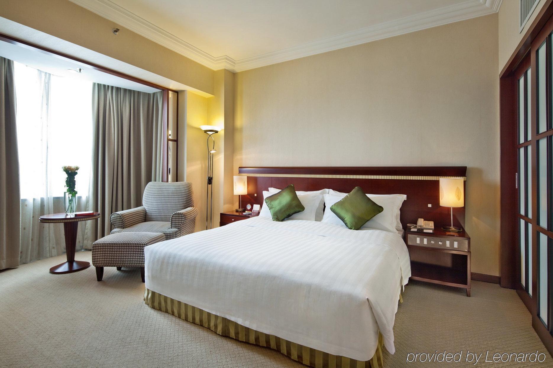 Rosedale Hotel & Suites Guangzhou - Free Shuttle Bus To Canton Fair Екстериор снимка
