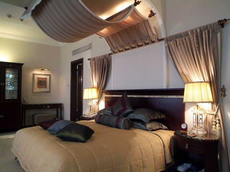 Rosedale Hotel & Suites Guangzhou - Free Shuttle Bus To Canton Fair Екстериор снимка
