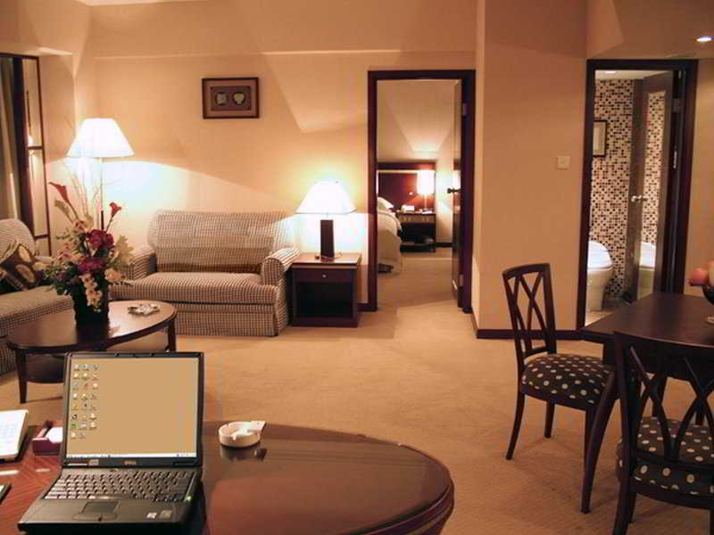 Rosedale Hotel & Suites Guangzhou - Free Shuttle Bus To Canton Fair Стая снимка