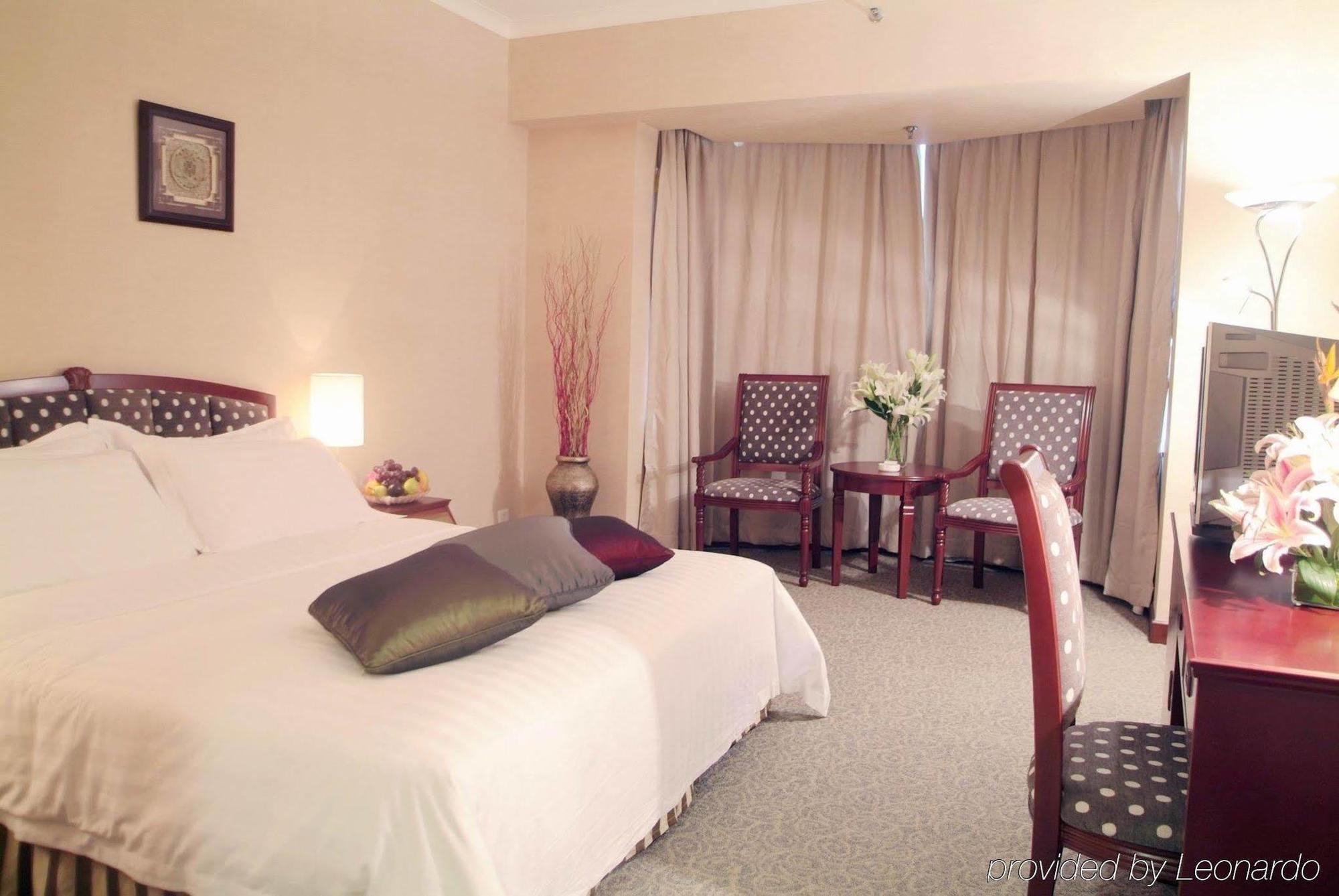 Rosedale Hotel & Suites Guangzhou - Free Shuttle Bus To Canton Fair Стая снимка